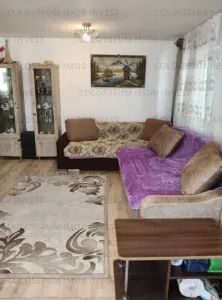 Apartament 2 camere, decomandat - zona Tractorul - foto 2