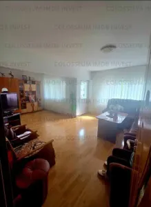 Apartament 3 camere, decomandat - zona Noua - foto 2