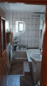 Apartament 3 camere, decomandat - zona Gemenii - foto 7