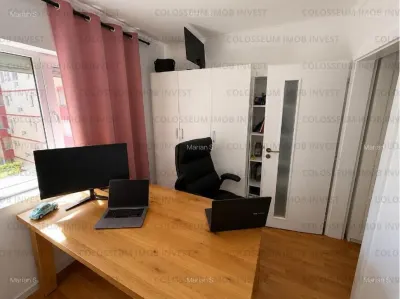 Apartament 4 camere, semidecomandat - zona Tractorul - foto 12