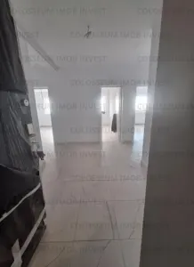 Apartament 3 camere, decomandat - zona Sanpetru - foto 4