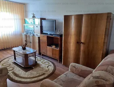 Apartament 2 camere, decomandat - zona Scriitorilor - Brasov