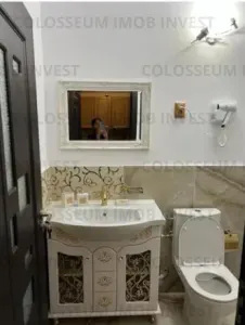 Apartament cu 3 camere, decomandat - Centrul Istoric - foto 7