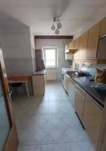 Apartament cu 4 camere, decomandat - zona Bartolomeu - Brasov