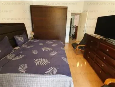 Apartament 2 camere, decomandat - zona Tractorul - foto 4