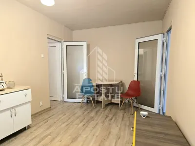 Apartament cu 3 camere,de inchiriat, parter, Arad - foto 5
