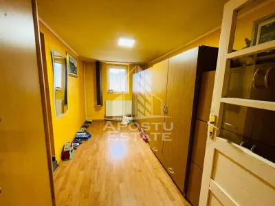 Casa primitoare de vanzare in Iratosu /120mp+teren 1400mp - foto 11