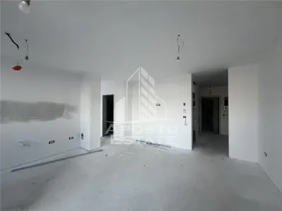 DE VANZARE Apartament 3 camere cu pozitie excelenta - foto 2