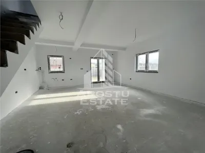 Duplex cu 4 camere, dressing si 3 bai. Toate utilitatile, la asfalt. - foto 14
