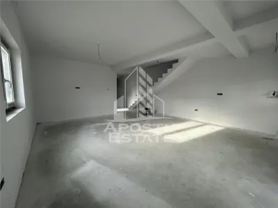 Duplex cu 4 camere, dressing si 3 bai. Toate utilitatile, la asfalt. - foto 5