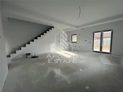 Duplex cu 4 camere, dressing si 3 bai. Toate utilitatile, la asfalt. - foto 7