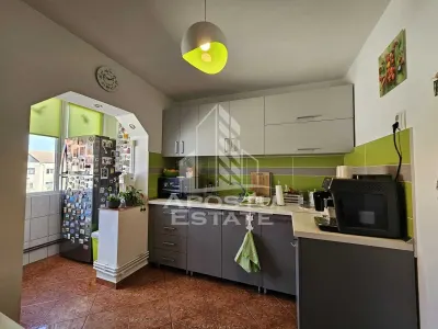 Apartament cu 3 camere de vanzare, 2 bai, zona Soarelui, Timisoara - foto 4