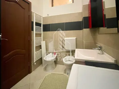 Apartament 3 camere, curte cu acces auto, ULTRACENTRAL - foto 9