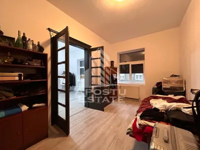 Casa la curte comuna, renovata complet in 2024 in zona Iosefin - foto 7