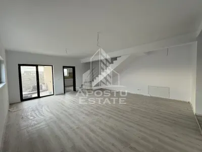 Duplex situat Central cu 4 camere si 3 bai in Mosnita Noua - Mosnita Noua