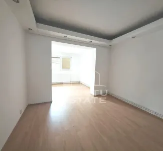 Apartament de vanzare cu 2 camere, decomandat, centrala proprie, Torontalului - foto 2