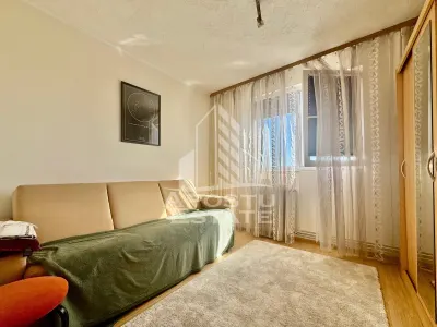 Apartament de vanzare 3 camere, 54 mp utili, zona Fortuna - foto 2