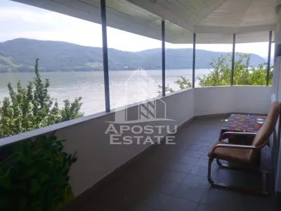 Casa individualapretabil pensiune pe Clisura Dunarii - foto 15