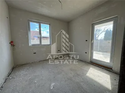Casa tip Duplex in Giroc la asfalt cu toate utilitatile. 134 mp utili. - foto 2
