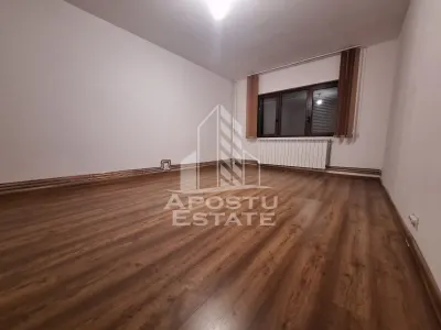 Apartament cu 3 camere, 92 mp contruiti, Banu Maracine - foto 3