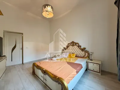 Apartament 2 camere,curte comuna,zona Lunei - foto 6