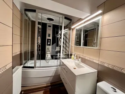 Apartament cu 5 camere pe doua nivele, zona Modern - foto 17