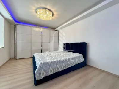Apartament cu 5 camere pe doua nivele, zona Modern - foto 9