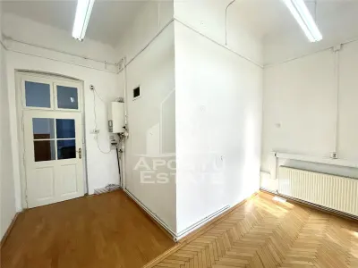 Spatiu pentru birouri, 4 camere, Zona Maria - foto 10