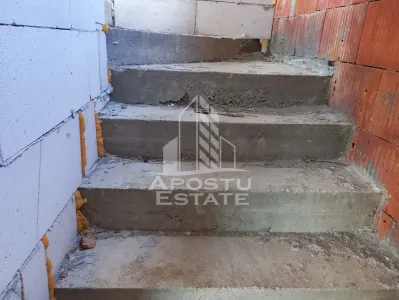 Vila, la rosu, de vanzare, in Sofronea, jud. Arad. - foto 8