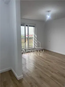 Duplex  despartit prin garaj si camera tehnica in Giarmata - foto 17