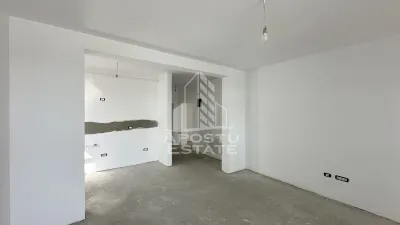 Apartamente de vanzare cu 3 camere si curte, Dumbravita - foto 4