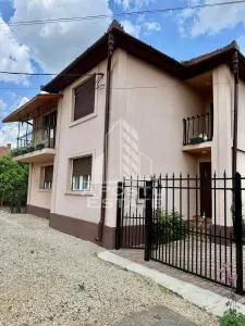 Casa individuala plus anexa, de vanzare,zona centrala in Faget - foto 3
