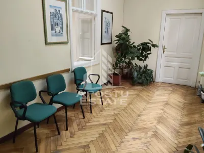 Apartament cu 5 camere,zona Ultracentral - foto 7