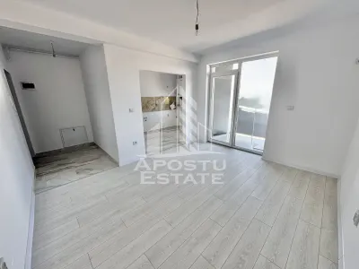 Apartament cu 2 camere, bucatarie separata disponibil imediat - Giroc