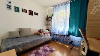 Apartament cu 3 camere, curte si boxa de vanzare, Zona Simion Barnutiu - foto 8