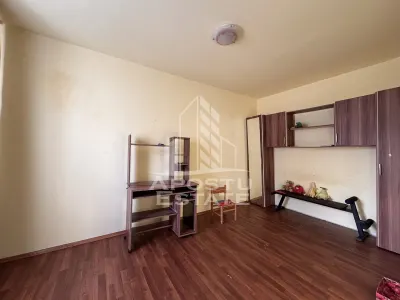 Apartament 2 camere , semidecomandat, 37mp utili, et.4/4, zona Sagului - foto 5
