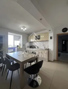 Apartament cu 3 camere ,zona Centrala - foto 3