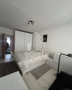 Apartament cu 3 camere ,zona Centrala - foto 6