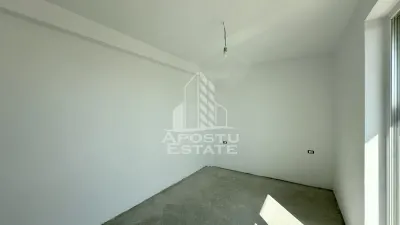 Apartament de vanzare cu 4 camere, etajul intai, Dumbravita - foto 4