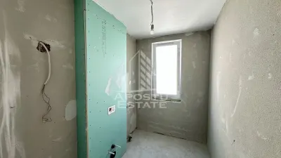 Apartament de vanzare cu 4 camere, etajul intai, Dumbravita - foto 8