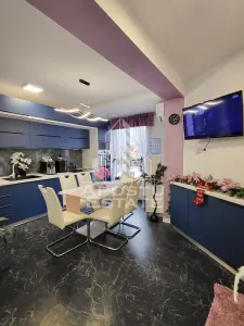 Spatiu comercial, cladire P+2, investitie la cheie in Deva, Hunedoara - foto 5
