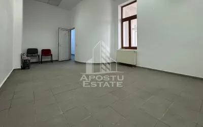 Spatiu de birou,80 mp utili, zona ultracentrala - Arad