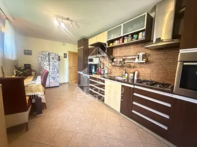 Casa individuala cu 5 camere, carport, 426mp teren in Sanandrei - foto 8