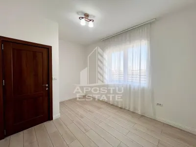 Jumatate de Duplex, 4 camere, 2 locuri de parcare,curte, Mosnita Noua - foto 6