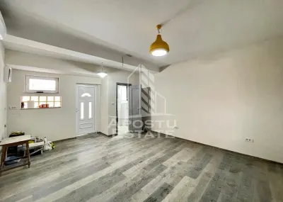Casa la curte comuna - zona UTA - Arad