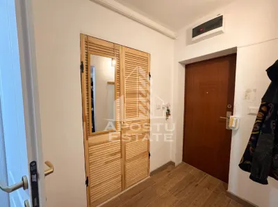 Apartament 2 camere, renovat, etaj 8, panoramica, Stadion - Hunedoara - foto 13