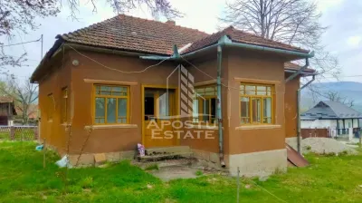 Casa cu potential turistic- Zona Varfurile - Magulicea