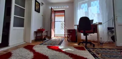 Casa de vanzare in Ineu formata din 2 cladiri - foto 6
