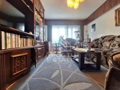 Apartament cu 4 camere, 120mp construiti, Aurel Vlaicu - Arad