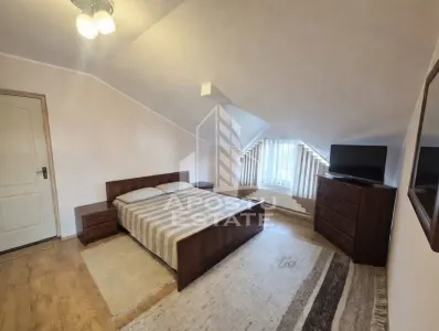 Casa in Pesac – 288 m², 2 locuinte, oportunitate rara - foto 13